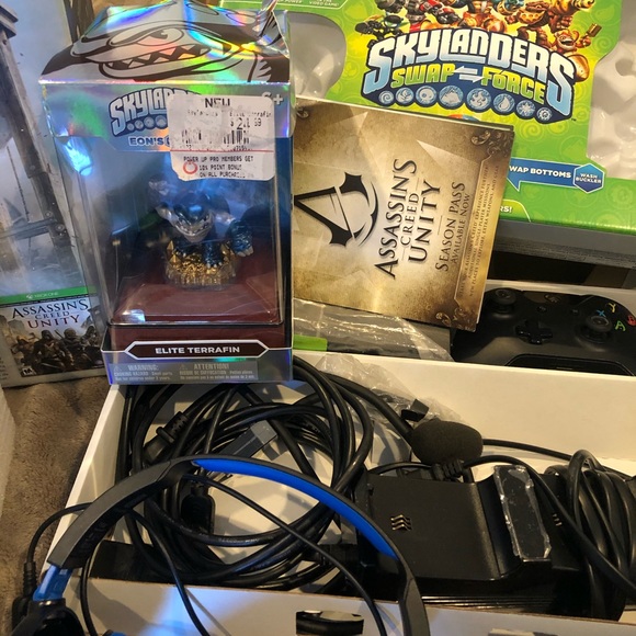 XBOXONE Bundle - Picture 6 of 7